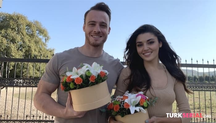 сериал Актер Керем Бюрсин познакомил Ханде Эрчел со своей семьей